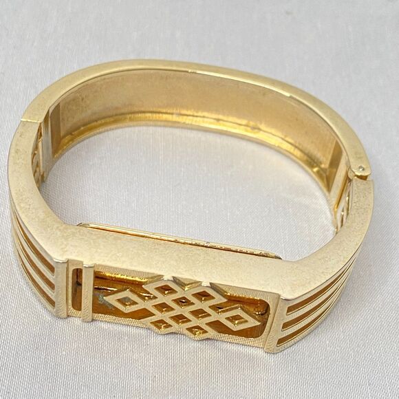 Chunky Gold Tone Hinge Bracelet Geometric Pattern - Picture 5 of 10